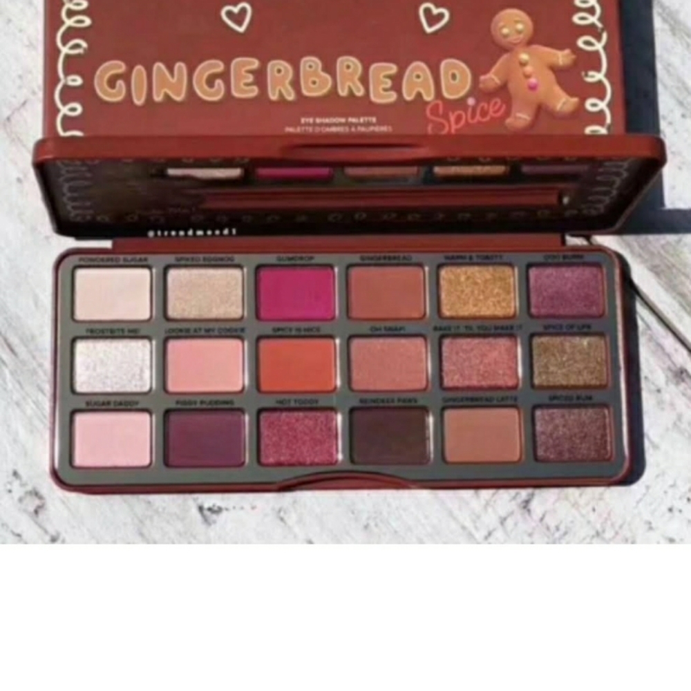 Gingerbread cookie palette from two faced